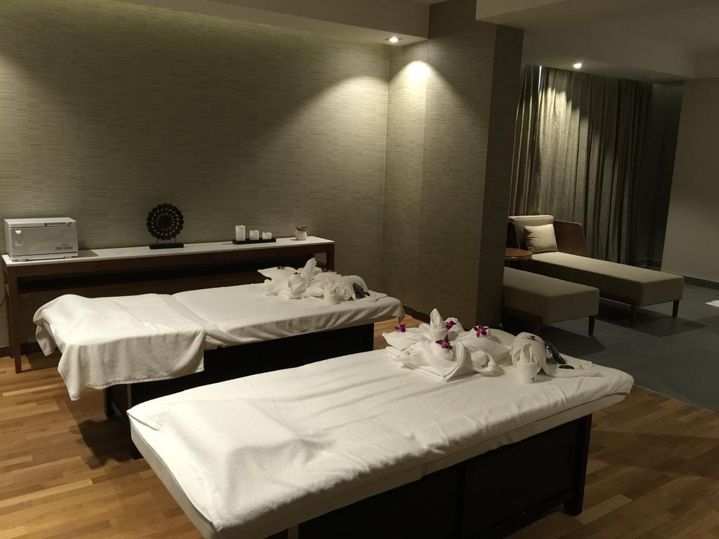 Ramee Rose Hotel Al-Manamah Bagian luar foto