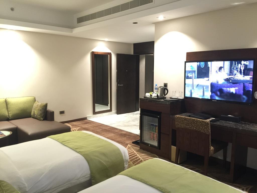 Ramee Rose Hotel Al-Manamah Bagian luar foto